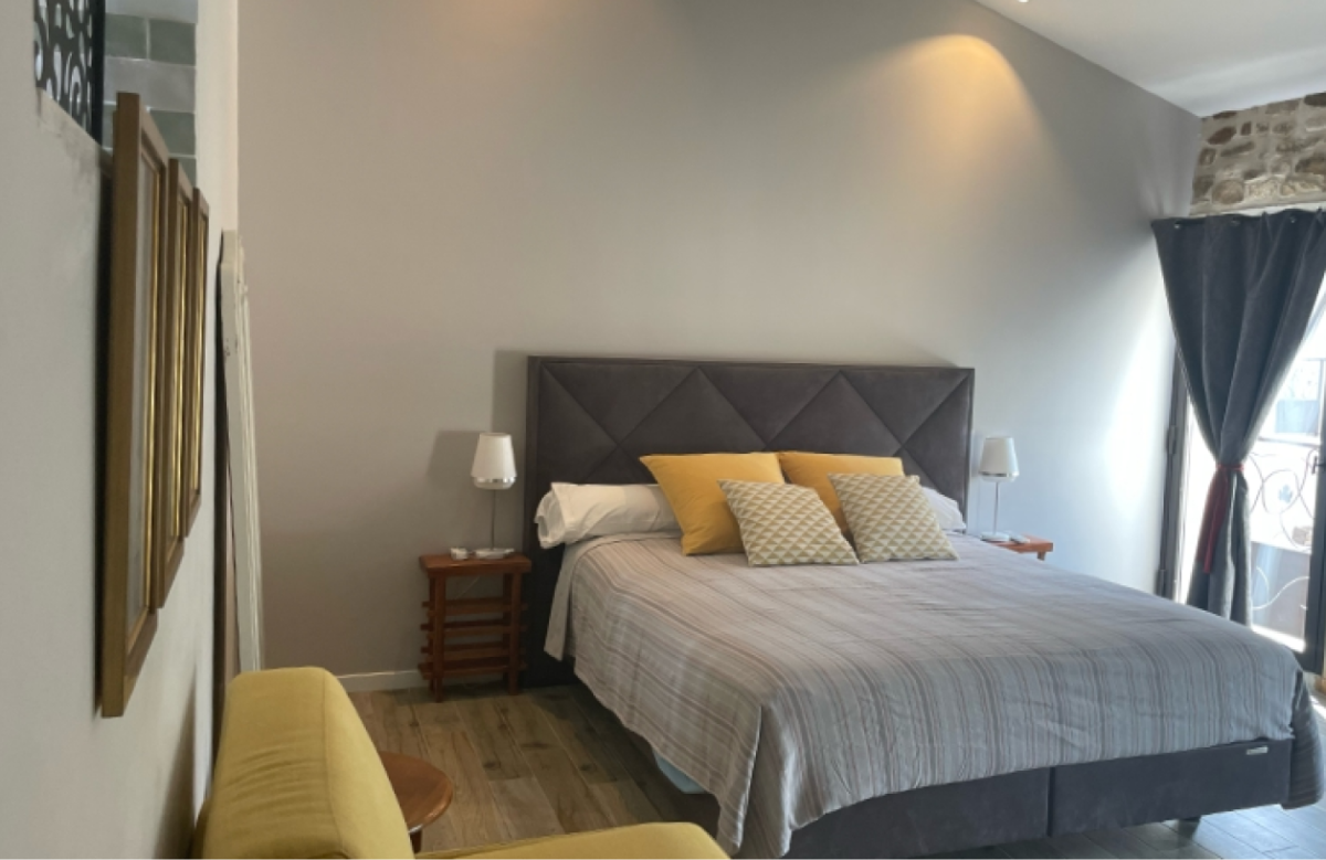 Chambre Badiane- L'Escampe - restaurant LUNEL